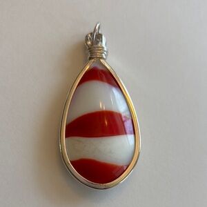 Red and White Teardrop Glass wire wrapped silver tone Pendant Necklace